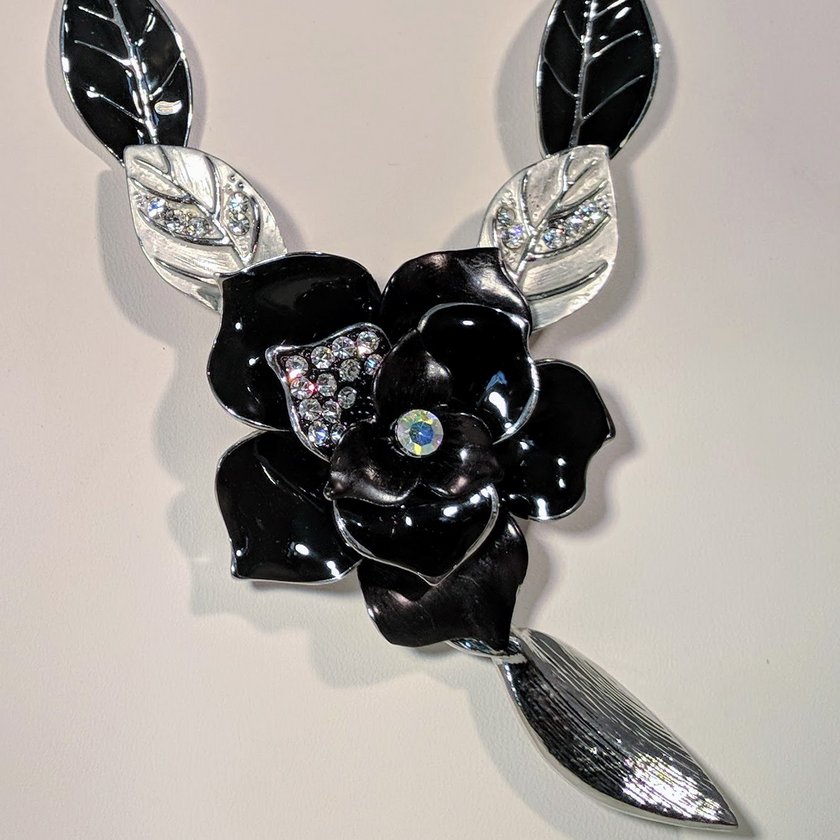 Black Necklace with Flower
